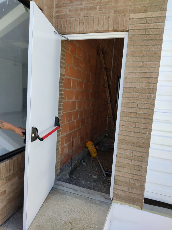 Puertas Metálica Multiuso - Image 18